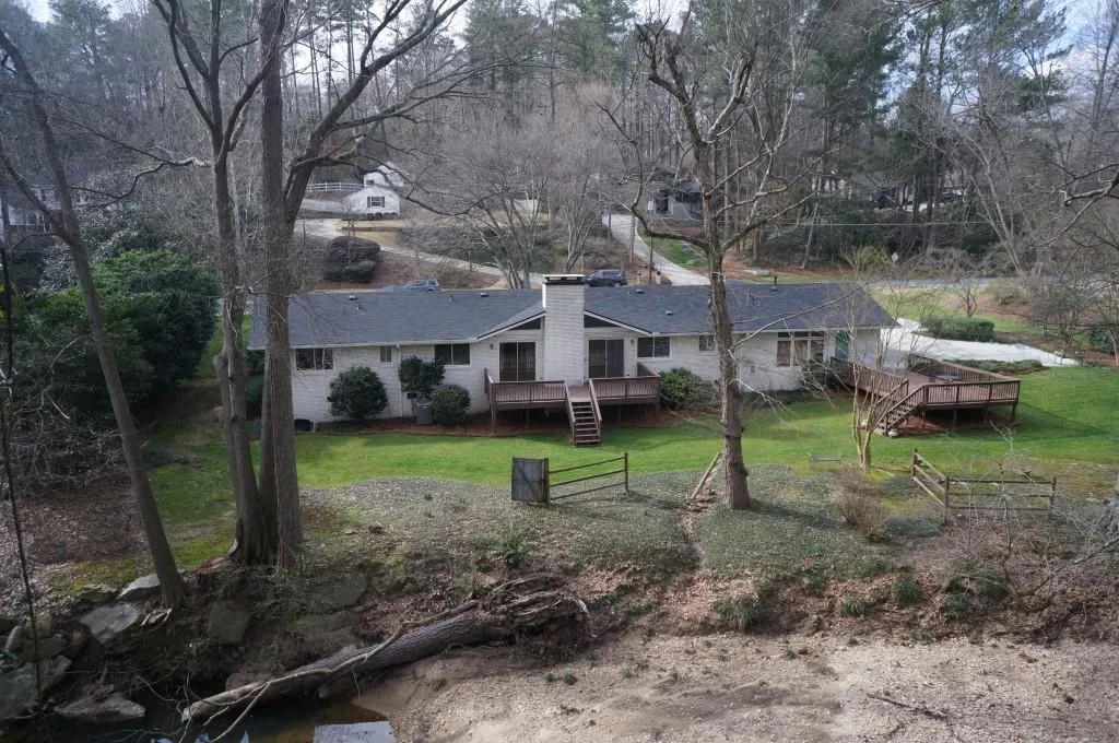 5255 Mount Vernon Parkway, Sandy Springs, Georgia 30327, 5 Bedrooms Bedrooms, ,3 BathroomsBathrooms,Residential,Sold,5255 Mount Vernon Parkway,5968476