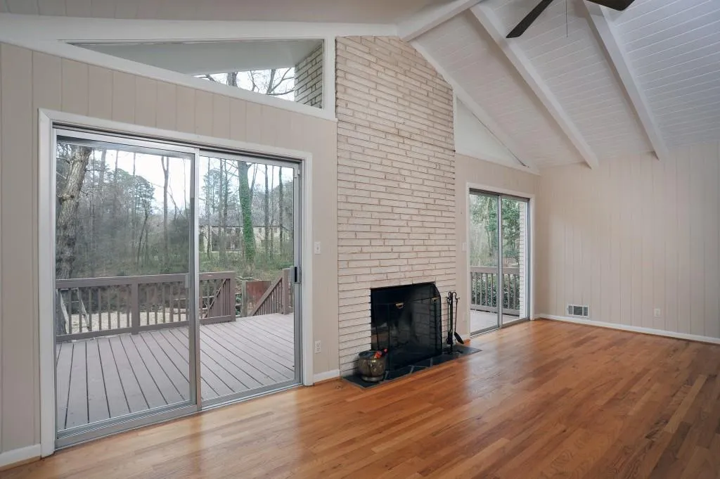 5255 Mount Vernon Parkway, Sandy Springs, Georgia 30327, 5 Bedrooms Bedrooms, ,3 BathroomsBathrooms,Residential,Sold,5255 Mount Vernon Parkway,5968476