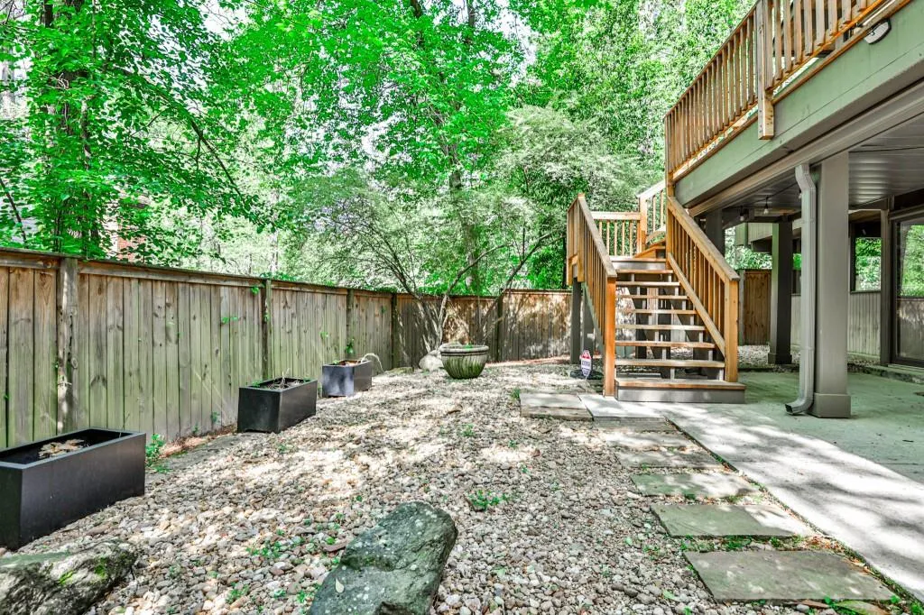45 Seville Chase, Atlanta, Georgia 30328, 3 Bedrooms Bedrooms, ,2 BathroomsBathrooms,Residential,Sold,45 Seville Chase,7035903