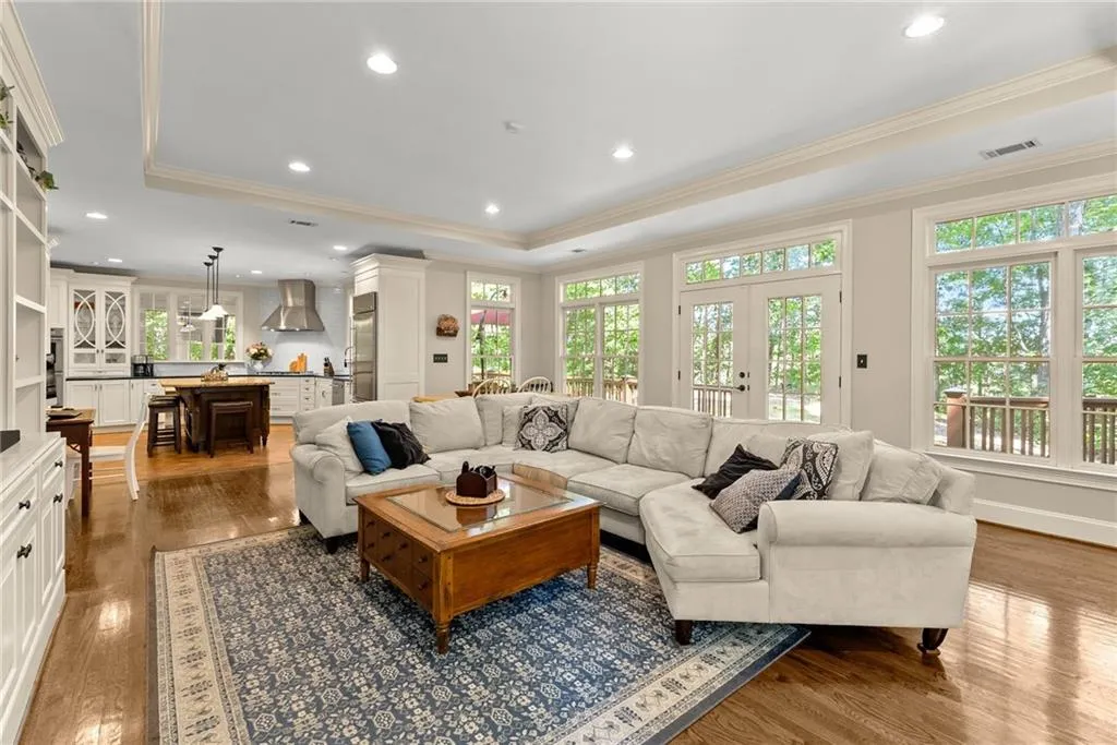 370 Kelson Drive, Atlanta, Georgia 30327, 5 Bedrooms Bedrooms, ,4 BathroomsBathrooms,Residential,Sold,370 Kelson Drive,7385818