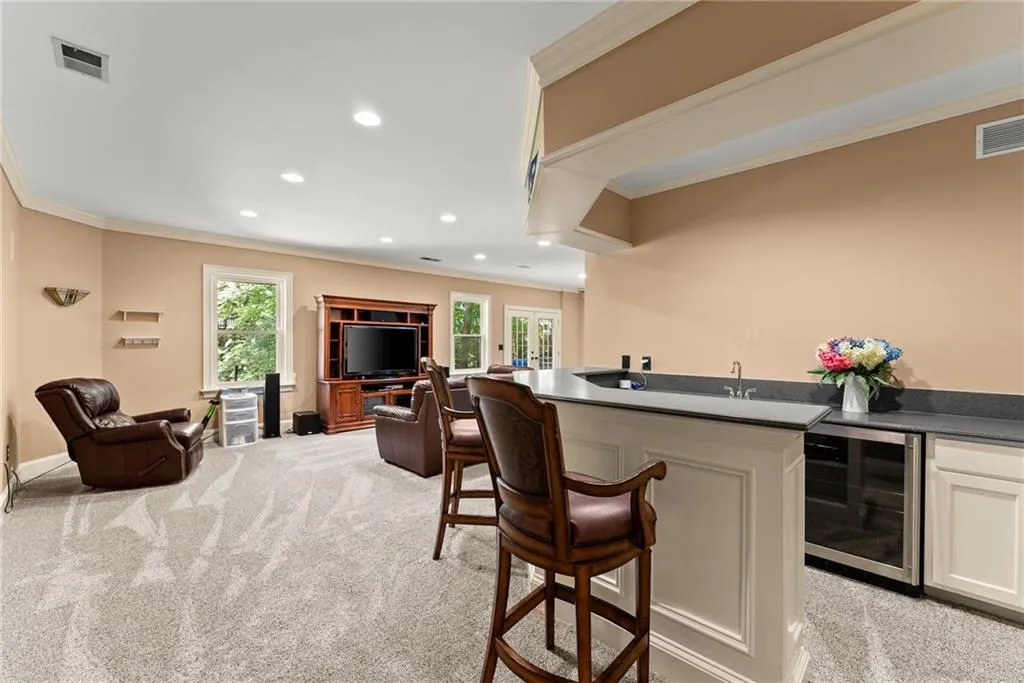 370 Kelson Drive, Atlanta, Georgia 30327, 5 Bedrooms Bedrooms, ,4 BathroomsBathrooms,Residential,Sold,370 Kelson Drive,7385818