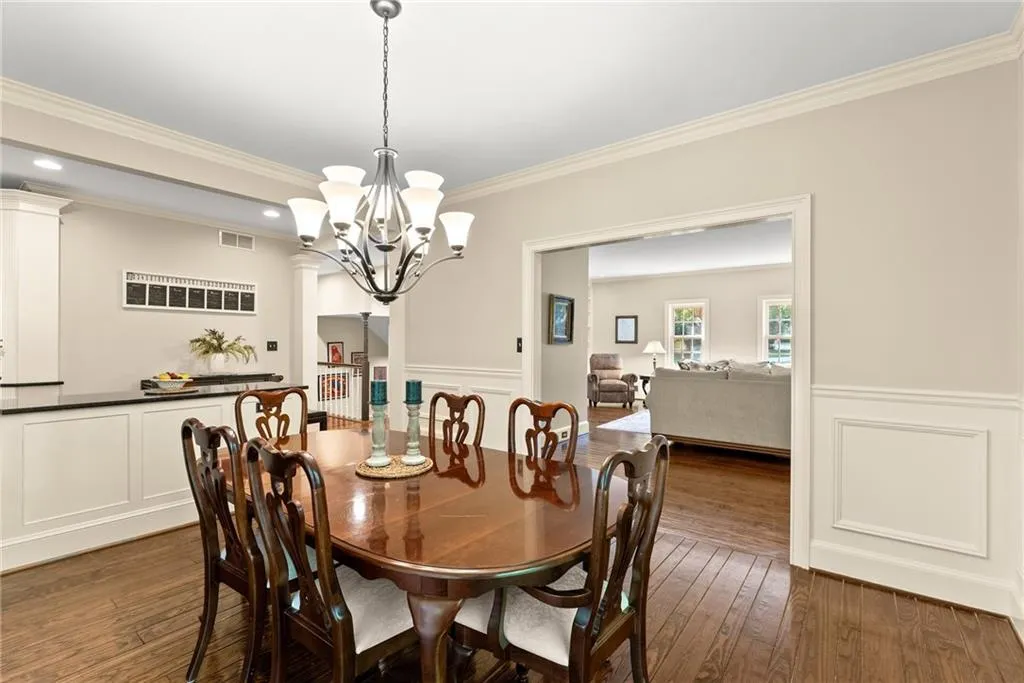 370 Kelson Drive, Atlanta, Georgia 30327, 5 Bedrooms Bedrooms, ,4 BathroomsBathrooms,Residential,Sold,370 Kelson Drive,7385818