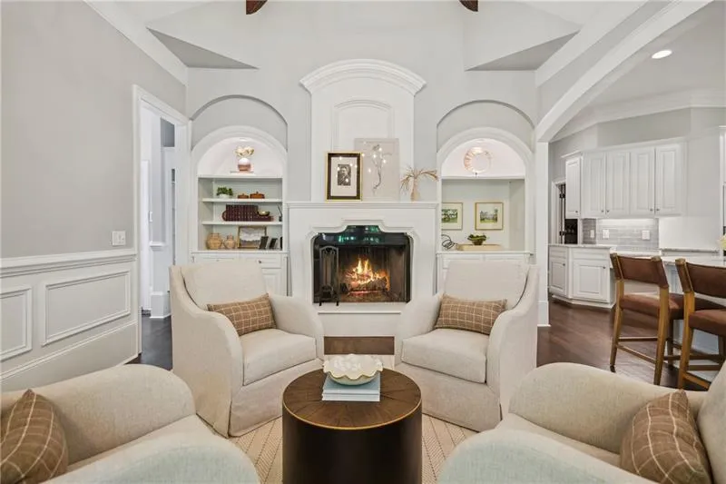 4555 Peachtree Dunwoody Road, Sandy Springs, Georgia 30342, 5 Bedrooms Bedrooms, ,4 BathroomsBathrooms,Residential,For Sale,4555 Peachtree Dunwoody Road,7638443