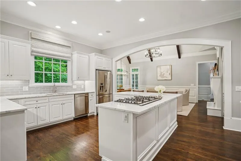 4555 Peachtree Dunwoody Road, Sandy Springs, Georgia 30342, 5 Bedrooms Bedrooms, ,4 BathroomsBathrooms,Residential,For Sale,4555 Peachtree Dunwoody Road,7638443