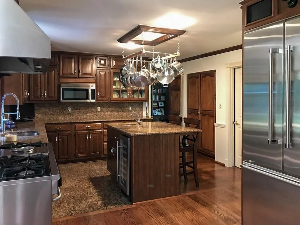 165 Overton Drive, Sandy Springs, Georgia 30342, 4 Bedrooms Bedrooms, ,5 BathroomsBathrooms,Residential,Sold,165 Overton Drive,6739853