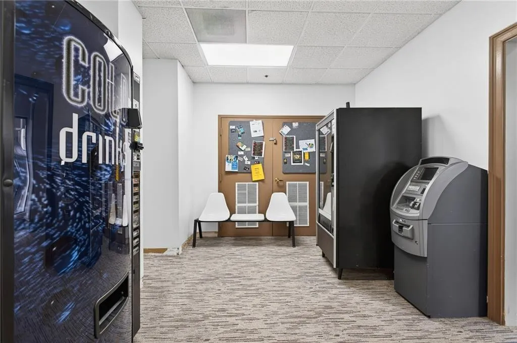 795 Hammond Drive Unit 209, Atlanta, Georgia 30328, 1 Bedroom Bedrooms, ,1 BathroomBathrooms,Residential,For Sale,795 Hammond Drive Unit 209,7695692