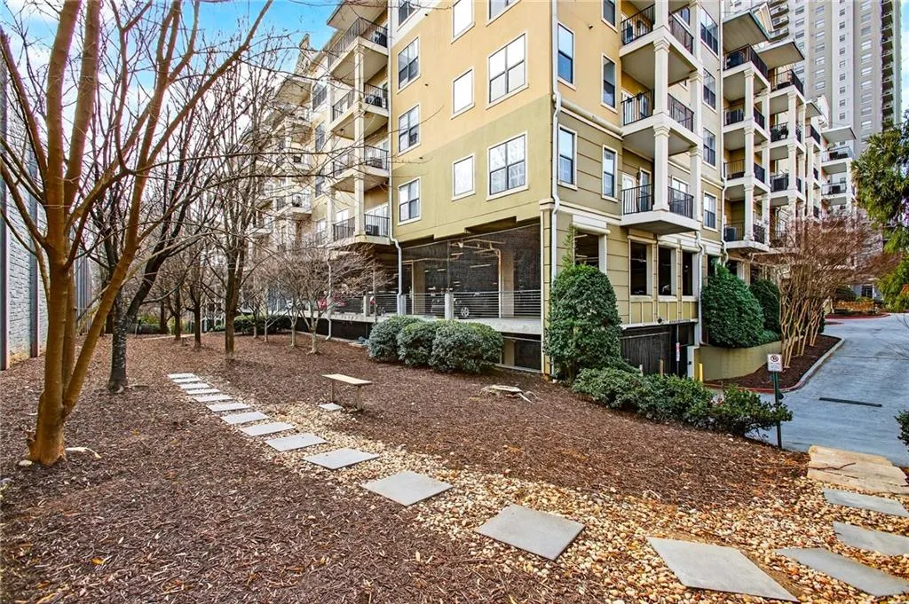 795 Hammond Drive Unit 209, Atlanta, Georgia 30328, 1 Bedroom Bedrooms, ,1 BathroomBathrooms,Residential,For Sale,795 Hammond Drive Unit 209,7695692