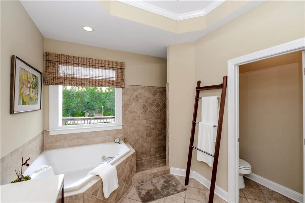 5935 Reddington Way, Sandy Springs, Georgia 30328, 3 Bedrooms Bedrooms, ,3 BathroomsBathrooms,Residential,Sold,5935 Reddington Way,5905442