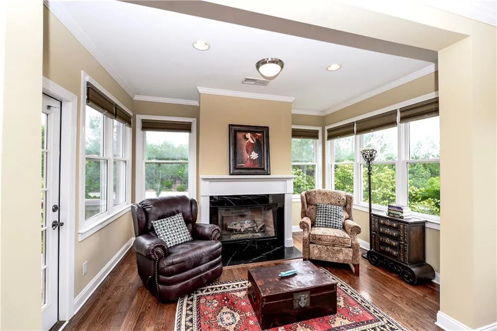 5935 Reddington Way, Sandy Springs, Georgia 30328, 3 Bedrooms Bedrooms, ,3 BathroomsBathrooms,Residential,Sold,5935 Reddington Way,5905442