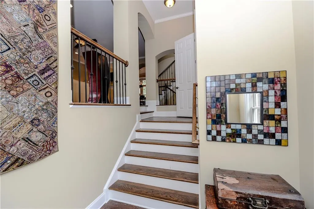 5935 Reddington Way, Sandy Springs, Georgia 30328, 3 Bedrooms Bedrooms, ,3 BathroomsBathrooms,Residential,Sold,5935 Reddington Way,5905442