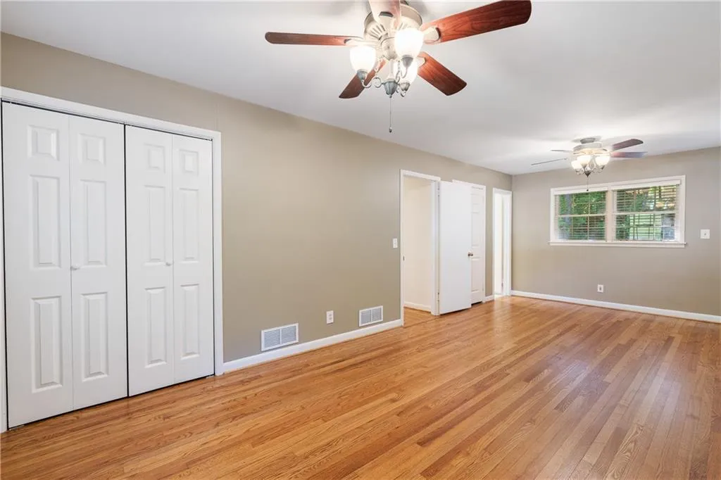 6475 Whispering Lane Ne, Sandy Springs, Georgia 30328, 4 Bedrooms Bedrooms, ,2 BathroomsBathrooms,Residential,Sold,6475 Whispering Lane Ne,6876447