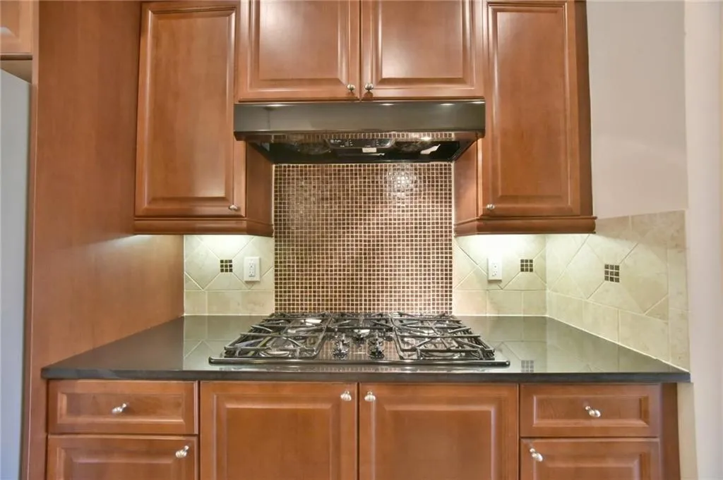 933 Persimmon Point, Atlanta, Georgia 30328, 2 Bedrooms Bedrooms, ,2 BathroomsBathrooms,Residential,Sold,933 Persimmon Point,5746021