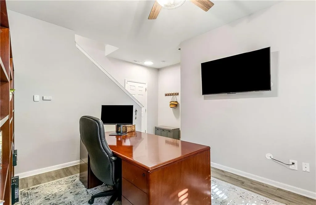 3624 Chattahoochee Summit Drive Se, Atlanta, Georgia 30339, 3 Bedrooms Bedrooms, ,2 BathroomsBathrooms,Residential,For Sale,3624 Chattahoochee Summit Drive Se,7678936