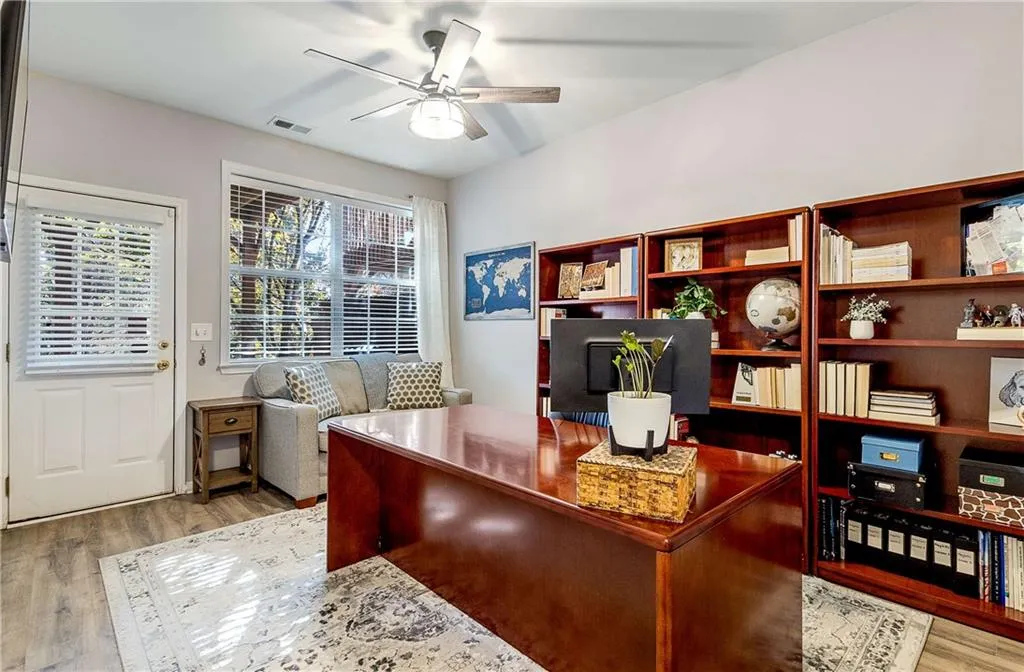 3624 Chattahoochee Summit Drive Se, Atlanta, Georgia 30339, 3 Bedrooms Bedrooms, ,2 BathroomsBathrooms,Residential,For Sale,3624 Chattahoochee Summit Drive Se,7678936