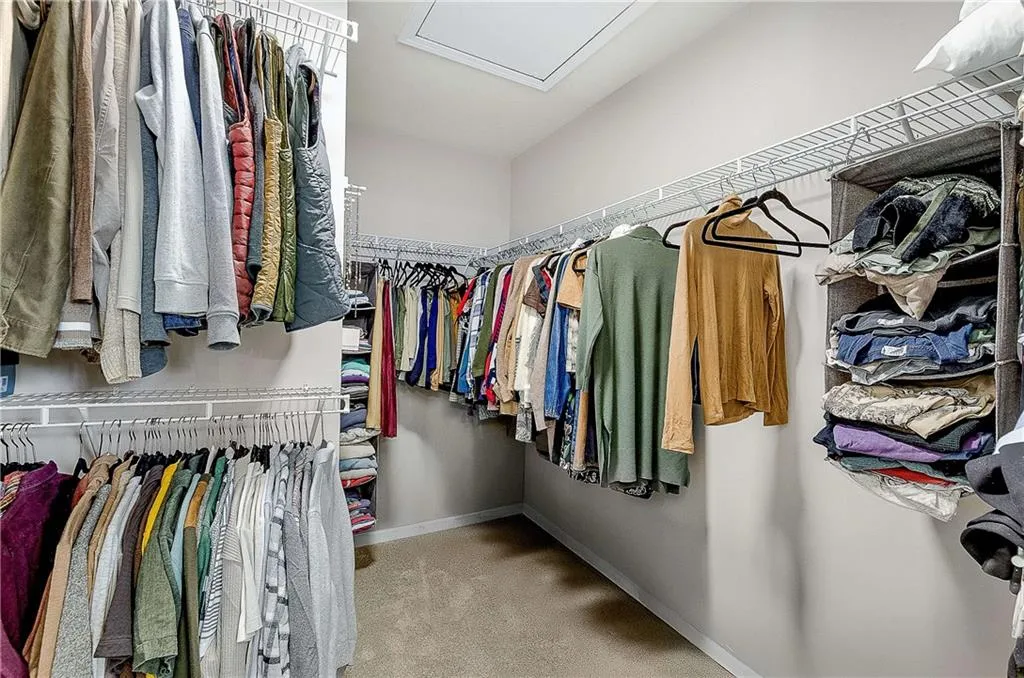 3624 Chattahoochee Summit Drive Se, Atlanta, Georgia 30339, 3 Bedrooms Bedrooms, ,2 BathroomsBathrooms,Residential,For Sale,3624 Chattahoochee Summit Drive Se,7678936