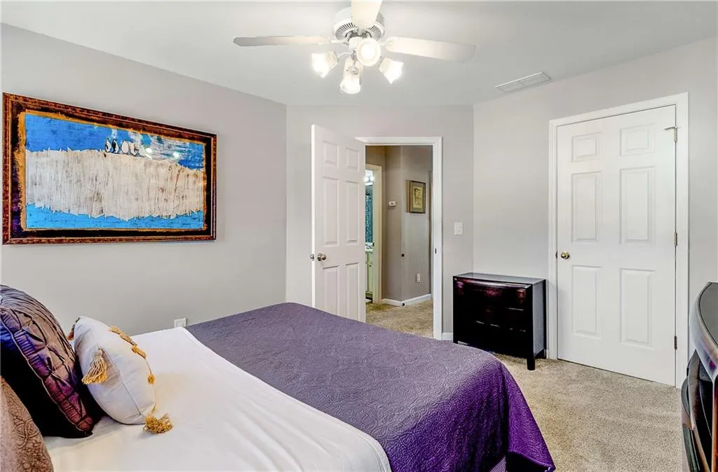 3624 Chattahoochee Summit Drive Se, Atlanta, Georgia 30339, 3 Bedrooms Bedrooms, ,2 BathroomsBathrooms,Residential,For Sale,3624 Chattahoochee Summit Drive Se,7678936