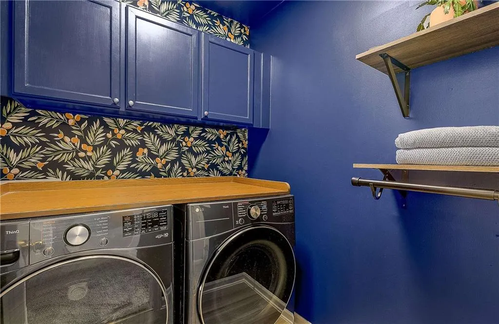 3624 Chattahoochee Summit Drive Se, Atlanta, Georgia 30339, 3 Bedrooms Bedrooms, ,2 BathroomsBathrooms,Residential,For Sale,3624 Chattahoochee Summit Drive Se,7678936