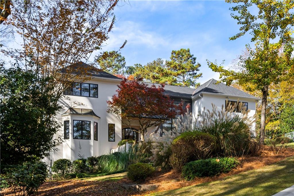 210 N Chambord Drive NW, Atlanta, Georgia 30327, 6 Bedrooms Bedrooms, ,6 BathroomsBathrooms,Residential,Sold,210 N Chambord Drive NW,7302853