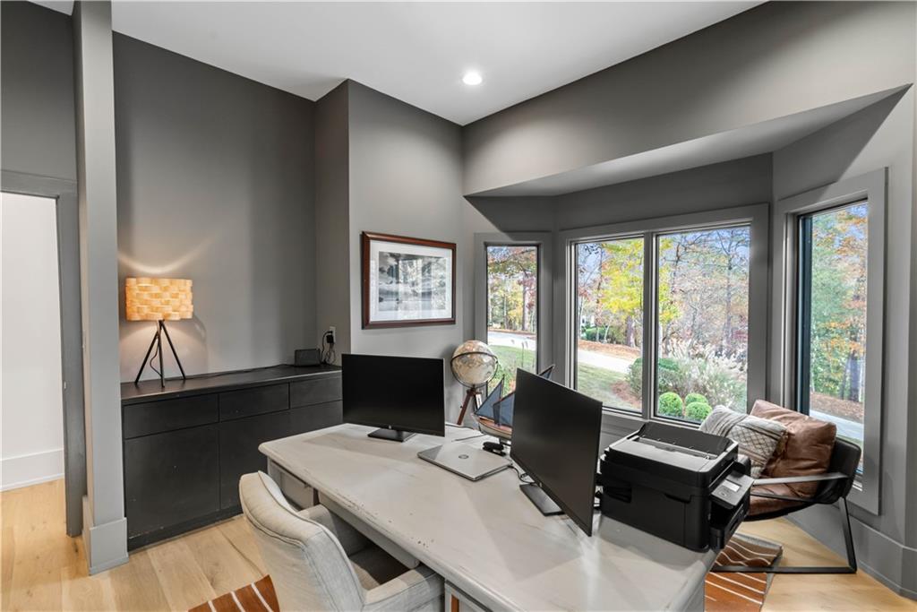 210 N Chambord Drive NW, Atlanta, Georgia 30327, 6 Bedrooms Bedrooms, ,6 BathroomsBathrooms,Residential,Sold,210 N Chambord Drive NW,7302853