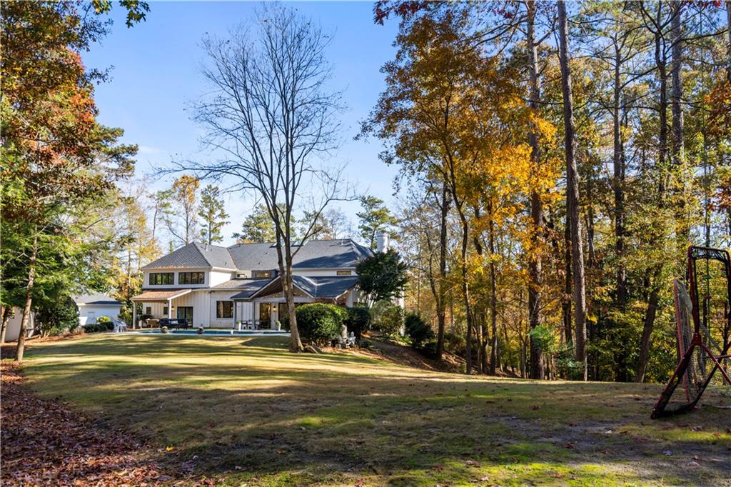 210 N Chambord Drive NW, Atlanta, Georgia 30327, 6 Bedrooms Bedrooms, ,6 BathroomsBathrooms,Residential,Sold,210 N Chambord Drive NW,7302853