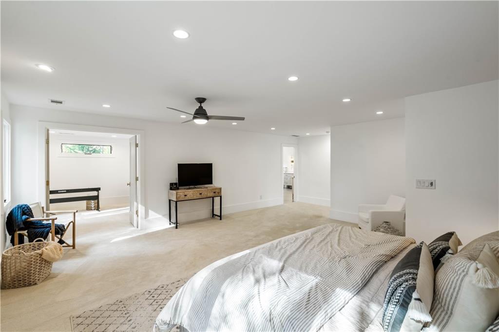 210 N Chambord Drive NW, Atlanta, Georgia 30327, 6 Bedrooms Bedrooms, ,6 BathroomsBathrooms,Residential,Sold,210 N Chambord Drive NW,7302853