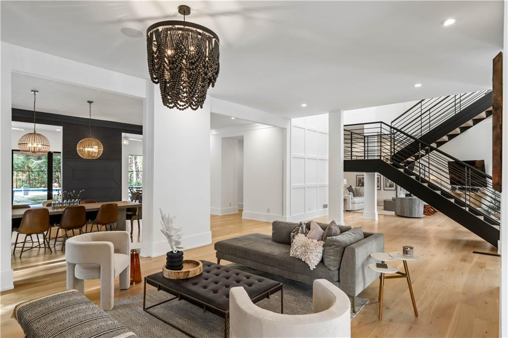 210 N Chambord Drive NW, Atlanta, Georgia 30327, 6 Bedrooms Bedrooms, ,6 BathroomsBathrooms,Residential,Sold,210 N Chambord Drive NW,7302853