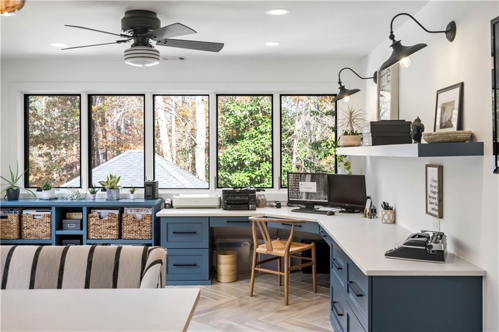 210 N Chambord Drive NW, Atlanta, Georgia 30327, 6 Bedrooms Bedrooms, ,6 BathroomsBathrooms,Residential,Sold,210 N Chambord Drive NW,7302853