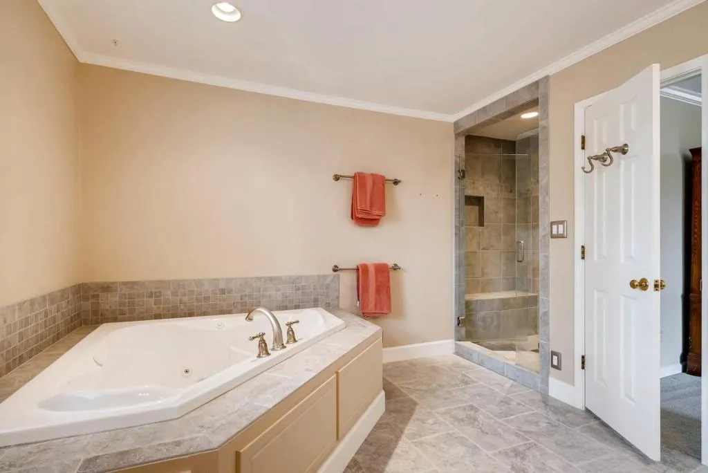 325 Wynland Trace, Sandy Springs, Georgia 30350, 3 Bedrooms Bedrooms, ,2 BathroomsBathrooms,Residential,Sold,325 Wynland Trace,5991080