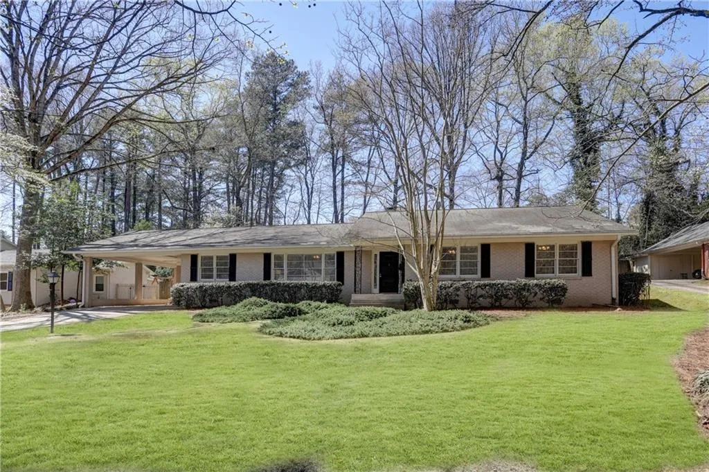 5790 Brookgreen Road, Sandy Springs, Georgia 30328, 3 Bedrooms Bedrooms, ,2 BathroomsBathrooms,Residential,Sold,5790 Brookgreen Road,6526703