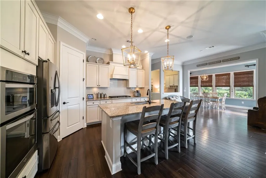 131 Austin Drive, Atlanta, Georgia 30328, 4 Bedrooms Bedrooms, ,3 BathroomsBathrooms,Residential,Sold,131 Austin Drive,6993255