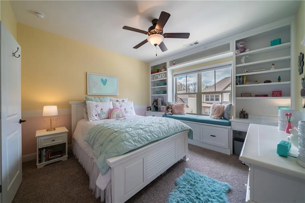 131 Austin Drive, Atlanta, Georgia 30328, 4 Bedrooms Bedrooms, ,3 BathroomsBathrooms,Residential,Sold,131 Austin Drive,6993255