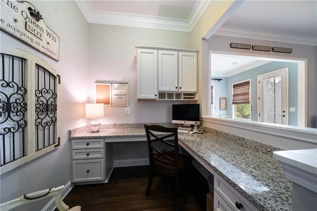 131 Austin Drive, Atlanta, Georgia 30328, 4 Bedrooms Bedrooms, ,3 BathroomsBathrooms,Residential,Sold,131 Austin Drive,6993255