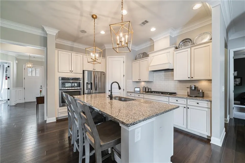 131 Austin Drive, Atlanta, Georgia 30328, 4 Bedrooms Bedrooms, ,3 BathroomsBathrooms,Residential,Sold,131 Austin Drive,6993255