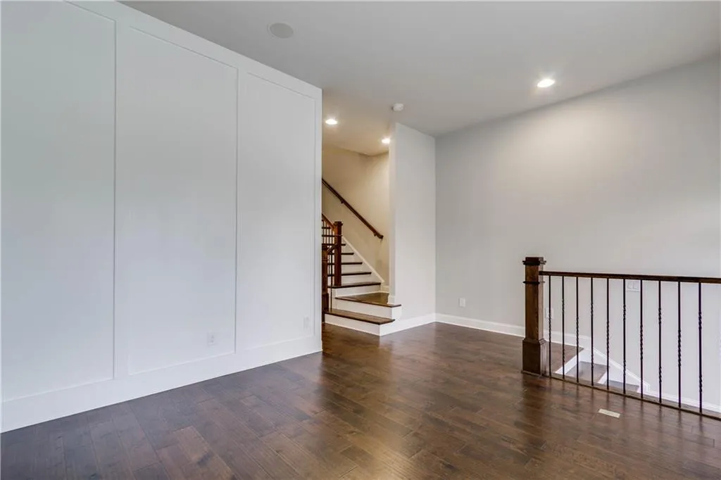 4127 Township Pkwy, Atlanta, Georgia 30342, 3 Bedrooms Bedrooms, ,3 BathroomsBathrooms,Residential,Sold,4127 Township Pkwy,5907339