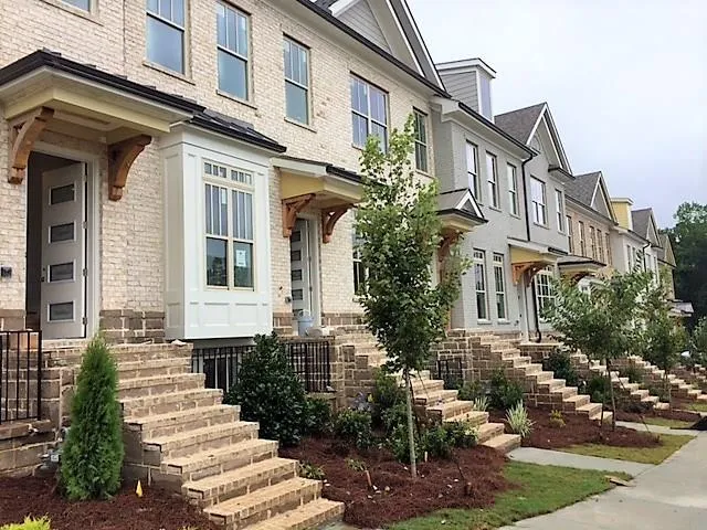 4127 Township Pkwy, Atlanta, Georgia 30342, 3 Bedrooms Bedrooms, ,3 BathroomsBathrooms,Residential,Sold,4127 Township Pkwy,5907339