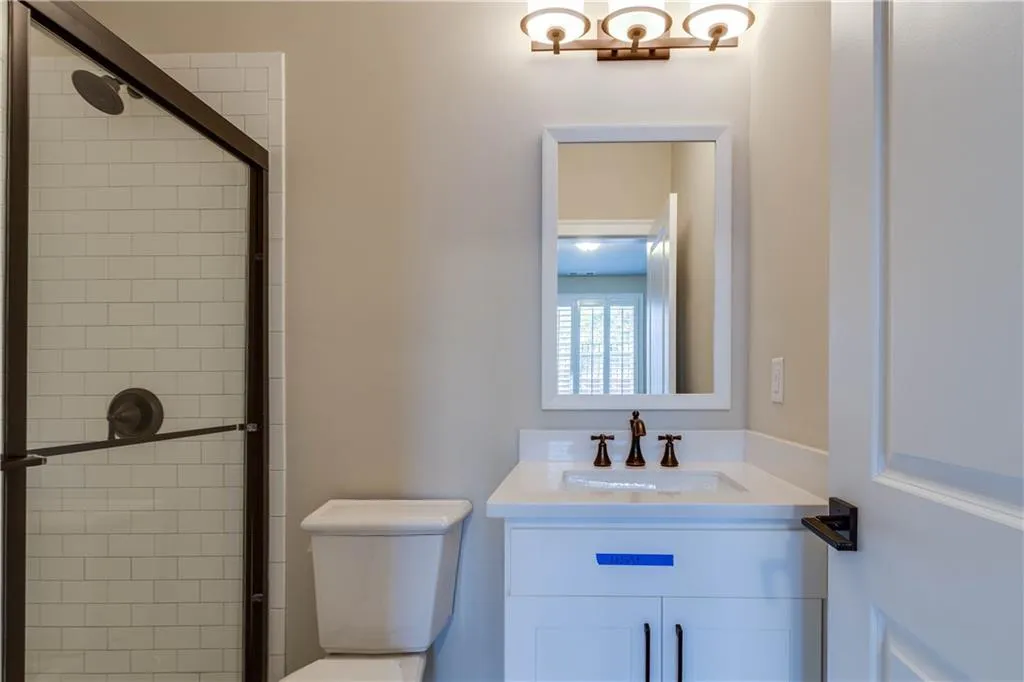 4127 Township Pkwy, Atlanta, Georgia 30342, 3 Bedrooms Bedrooms, ,3 BathroomsBathrooms,Residential,Sold,4127 Township Pkwy,5907339