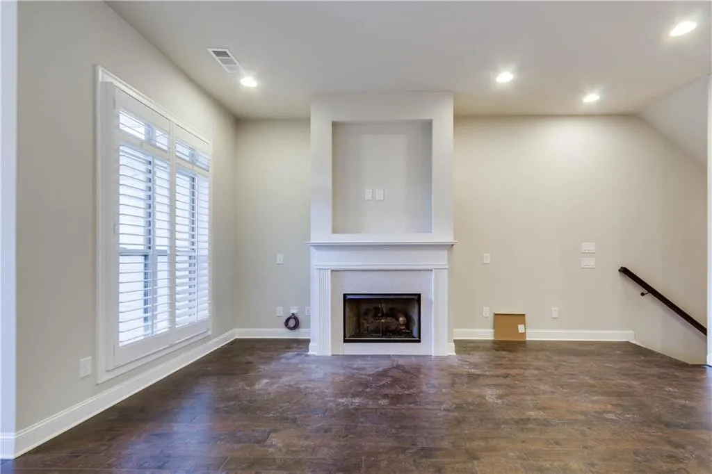 4127 Township Pkwy, Atlanta, Georgia 30342, 3 Bedrooms Bedrooms, ,3 BathroomsBathrooms,Residential,Sold,4127 Township Pkwy,5907339