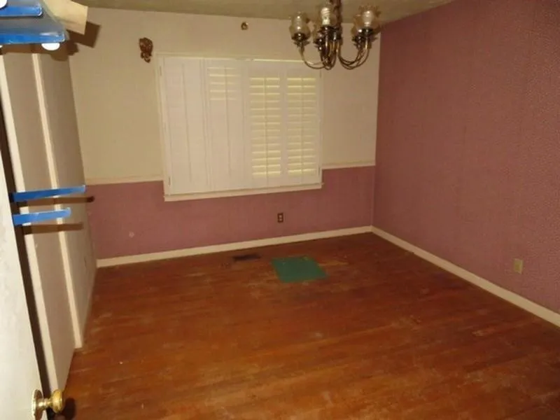 400 Highbrook Drive, Sandy Springs, Georgia 30342, 3 Bedrooms Bedrooms, ,2 BathroomsBathrooms,Residential,Sold,400 Highbrook Drive,6721015