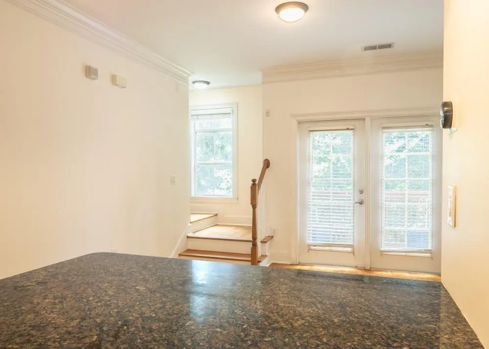 5523 Glenridge Park Ne, Atlanta, Georgia 30342, 3 Bedrooms Bedrooms, 0 ,2 BathroomsBathrooms,Residential,For Sale,5523 Glenridge Park Ne,7675886