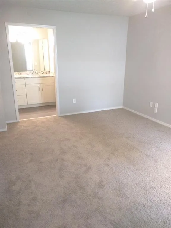1410 Vicksburg Place, Sandy Springs, Georgia 30350, 2 Bedrooms Bedrooms, ,2 BathroomsBathrooms,Residential,Sold,1410 Vicksburg Place,5825548