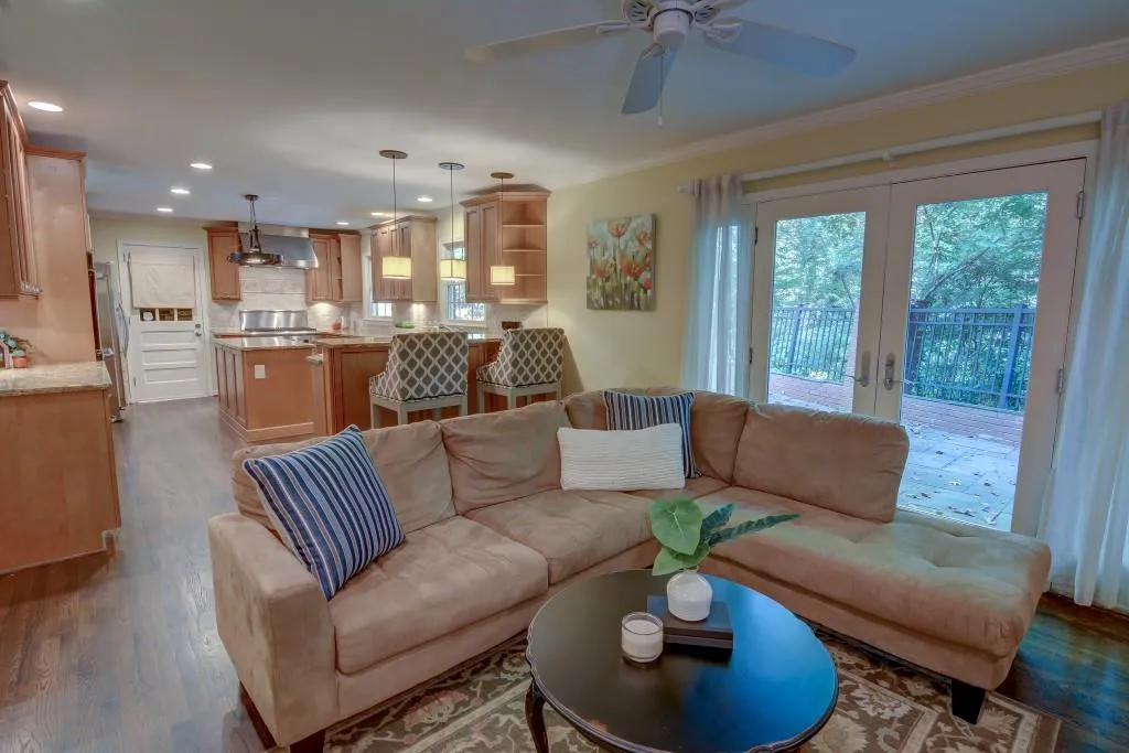 380 Forest Hills Drive, Sandy Springs, Georgia 30342, 4 Bedrooms Bedrooms, ,3 BathroomsBathrooms,Residential,Sold,380 Forest Hills Drive,6799911