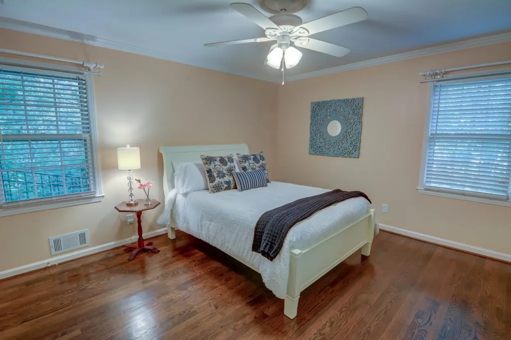 380 Forest Hills Drive, Sandy Springs, Georgia 30342, 4 Bedrooms Bedrooms, ,3 BathroomsBathrooms,Residential,Sold,380 Forest Hills Drive,6799911
