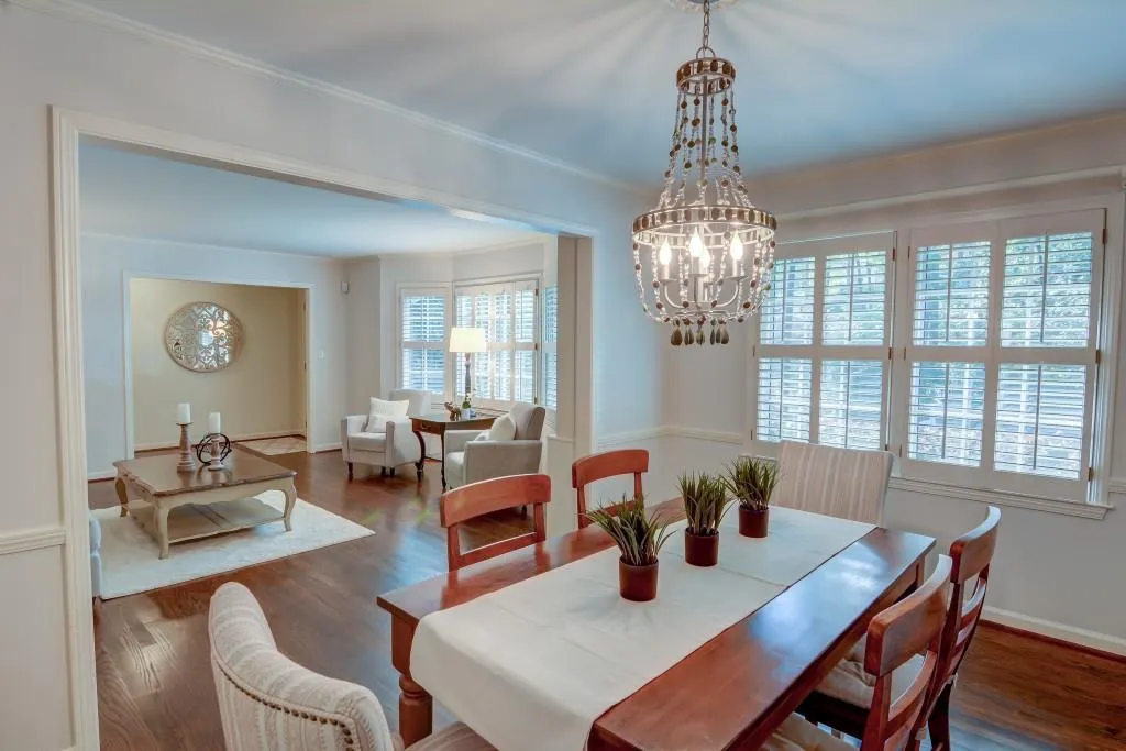380 Forest Hills Drive, Sandy Springs, Georgia 30342, 4 Bedrooms Bedrooms, ,3 BathroomsBathrooms,Residential,Sold,380 Forest Hills Drive,6799911