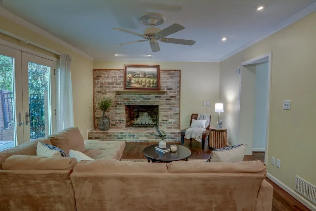 380 Forest Hills Drive, Sandy Springs, Georgia 30342, 4 Bedrooms Bedrooms, ,3 BathroomsBathrooms,Residential,Sold,380 Forest Hills Drive,6799911