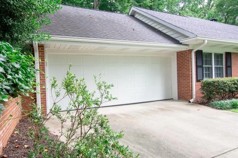 380 Forest Hills Drive, Sandy Springs, Georgia 30342, 4 Bedrooms Bedrooms, ,3 BathroomsBathrooms,Residential,Sold,380 Forest Hills Drive,6799911