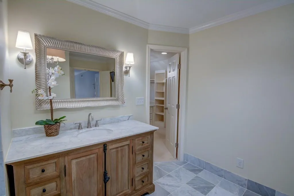 380 Forest Hills Drive, Sandy Springs, Georgia 30342, 4 Bedrooms Bedrooms, ,3 BathroomsBathrooms,Residential,Sold,380 Forest Hills Drive,6799911