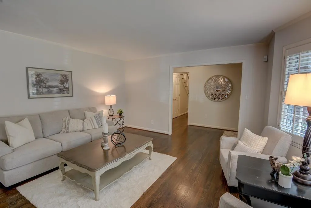 380 Forest Hills Drive, Sandy Springs, Georgia 30342, 4 Bedrooms Bedrooms, ,3 BathroomsBathrooms,Residential,Sold,380 Forest Hills Drive,6799911