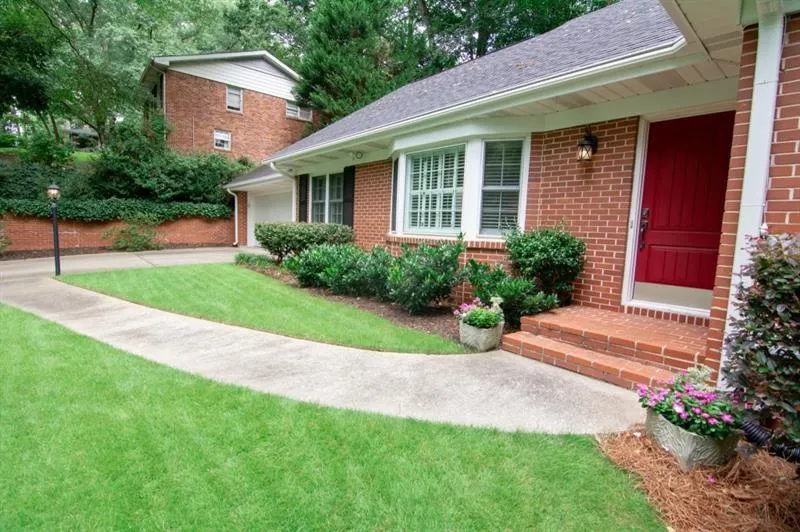 380 Forest Hills Drive, Sandy Springs, Georgia 30342, 4 Bedrooms Bedrooms, ,3 BathroomsBathrooms,Residential,Sold,380 Forest Hills Drive,6799911