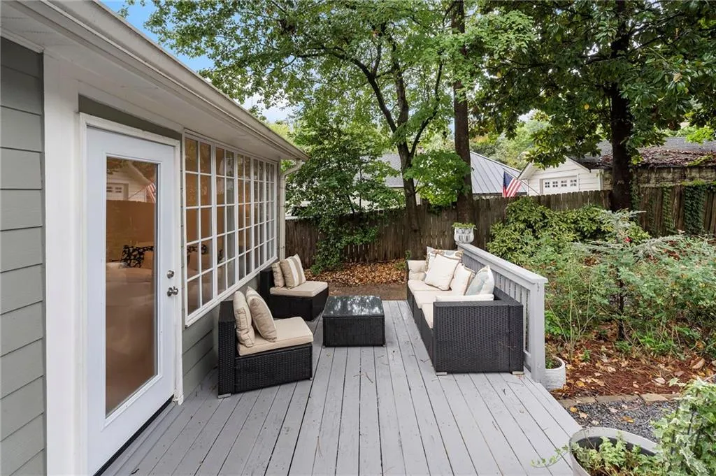 25 Karland Drive Nw, Atlanta, Georgia 30305, 3 Bedrooms Bedrooms, ,2 BathroomsBathrooms,Residential,For Sale,25 Karland Drive Nw,7653378