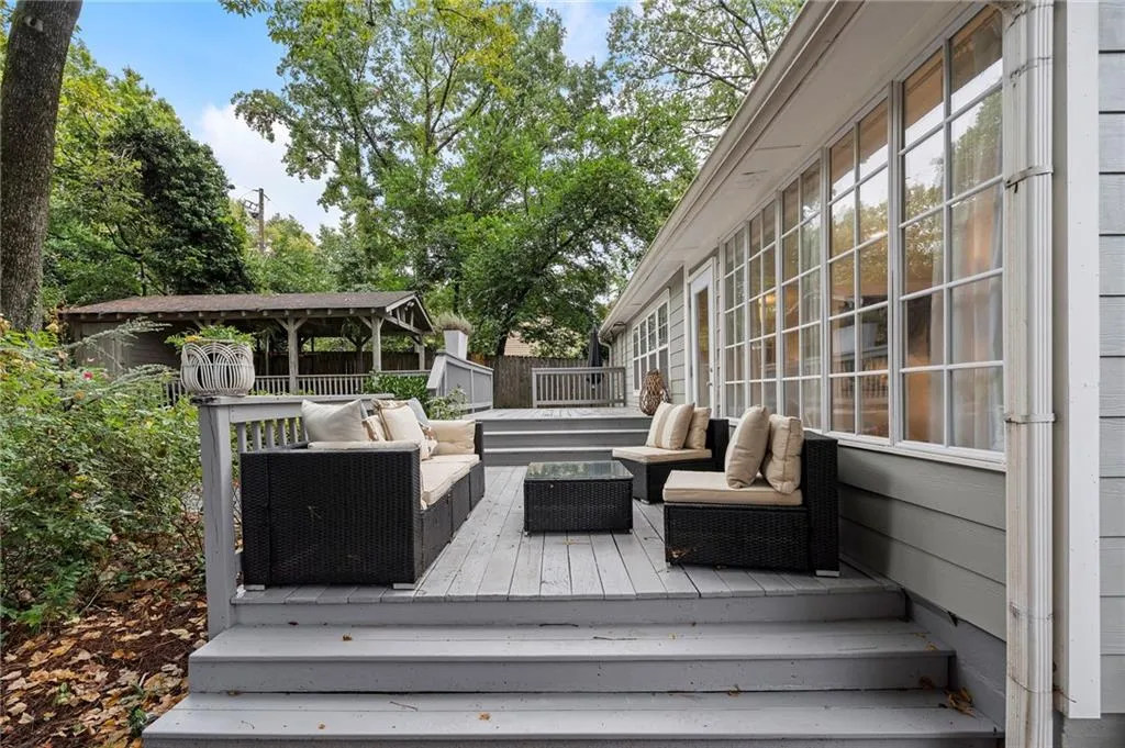 25 Karland Drive Nw, Atlanta, Georgia 30305, 3 Bedrooms Bedrooms, ,2 BathroomsBathrooms,Residential,For Sale,25 Karland Drive Nw,7653378